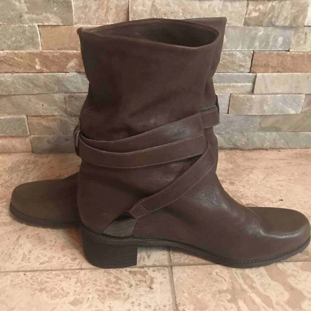 Stuart Weitzman “Ranch Dressing” Boots - Picture 7 of 10